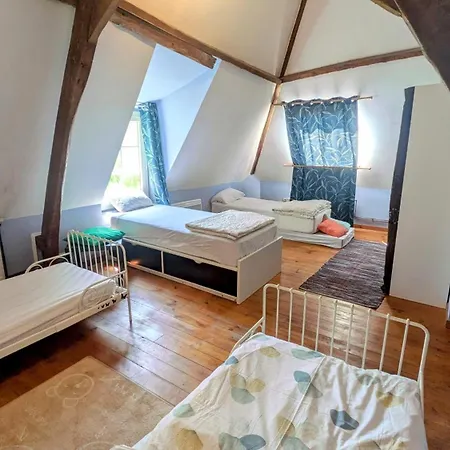 House - Comfortable - Spacious - 15' From Lille Сasa de vacaciones