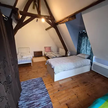 House - Comfortable - Spacious - 15' From Lille Сasa de vacaciones